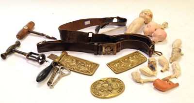 Lot 698 - Quantity of clay pipes, bottle openers, etc