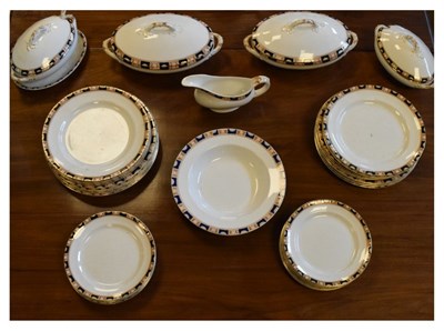 Lot 580 - Quantity of Bristol 'Cromer' Pattern dinner wares