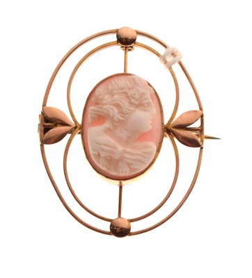 Lot 49 - 9ct gold brooch with cameo