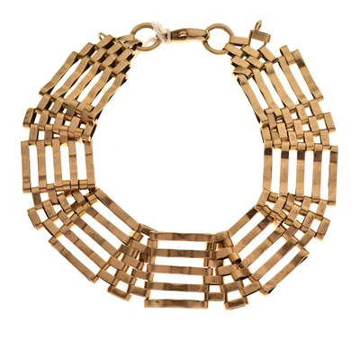 Lot 48 - 9ct gold five bar gate bracelet