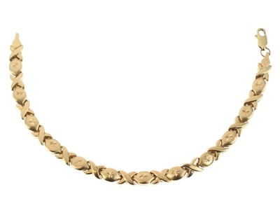 Lot 49 - Yellow metal bracelet, stamped 14K