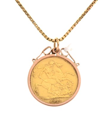 Lot 85 - 1911 sovereign and chain with mount