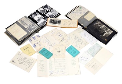 Lot 123 - Collection of Yorkshire CCC Cricket memorabilia