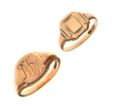 Lot 22 - Two 9ct gold signet rings