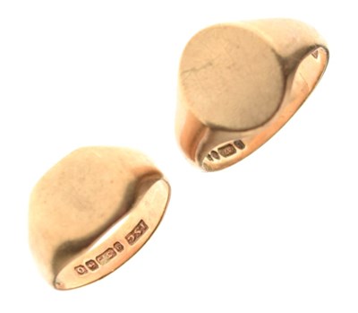 Lot 21 - Two 9ct gold signet rings