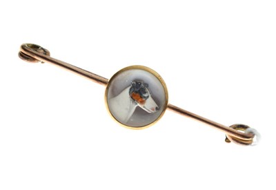 Lot 56 - Reverse intaglio dog bar brooch