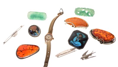 Lot 99 - Small quantity of costume jewellery
