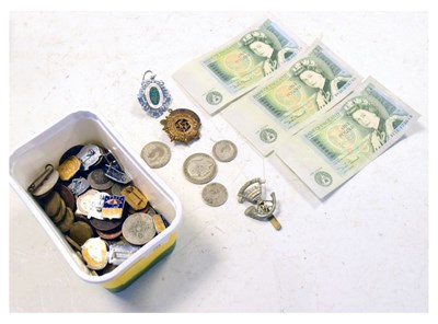 Lot 123 - Quantity of silver and other coinage and lapel badges