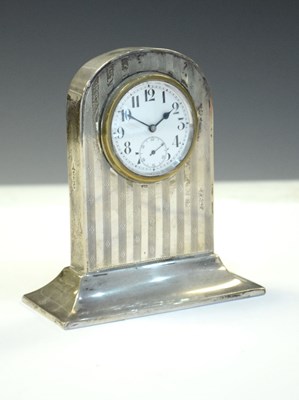 Lot 139 - Early 20th Century silver desk clock