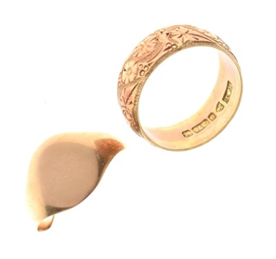 Lot 22 - Edwardian 9ct gold wedding band with engraved decoration, plus an 18ct gold fragment