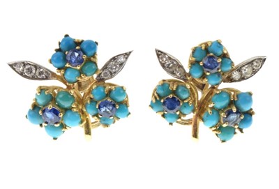 Lot 34 - Pair of flower spray ear studs