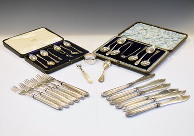 Lot 144 - Victorian cased sets of silver teaspoons with tongs, together with a later one, etc.