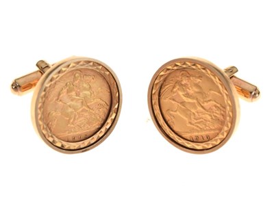Lot 38 - Pair of half sovereign cufflinks