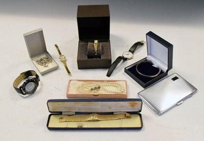 Lot 79 - Small quantity of costume jewellery