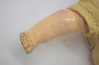 Lot 201 - Simon & Halbig - Kammer & Reinhardt 131 'googly eye' doll