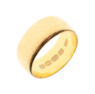 Lot 14 - 22ct gold wedding band, 7.1g approx