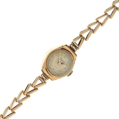 Lot 96 - Everite lady's 9ct wristwatch