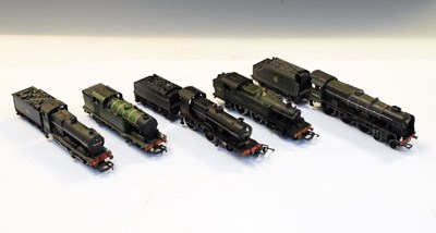 Lot 259 - Various branded 00 gauge railway trainset locomotives and tenders