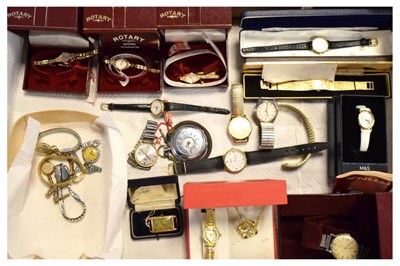 Lot 107 - Quantity of dress watches