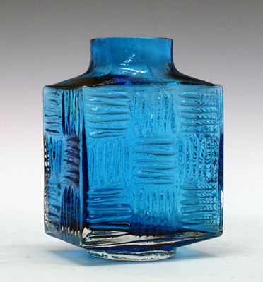 Lot 311 - Whitefriars - Kingfisher 'Stitched Cube'