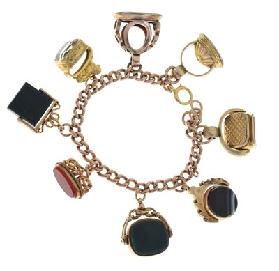 Lot 30 - 9ct gold curb link bracelet