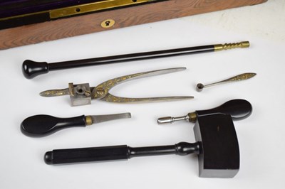 Lot 226 - Fine cased pair of French percussion duelling pistols by Geerinckx, Paris