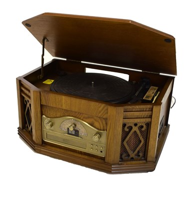 Lot 638 - Reproduction Gramophone