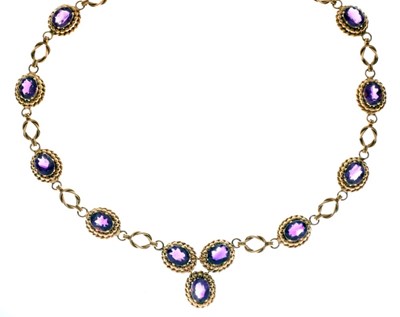 Lot 34 - Amethyst necklace
