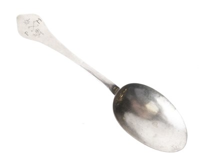 Lot 92 - Late 17th Century Continental silver dog nose spoon