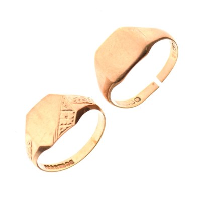 Lot 13 - Two gentleman's 9ct gold signet rings