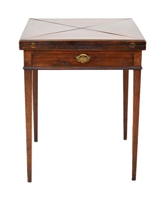 Lot 552 - Edwardian mahogany envelope table