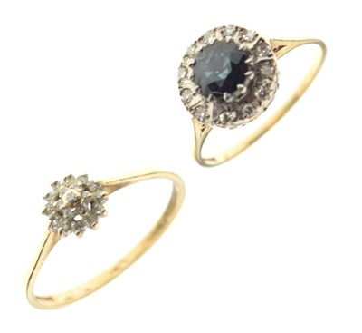 Lot 10 - Two 9ct ring cluster rings