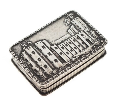 Lot 86 - Nathaniel Mills - George IV silver 'Castle-top' vinaigrette