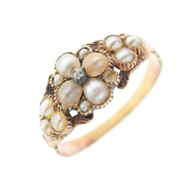 Lot 9 - Unmarked mourning ring