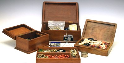 Lot 91 - Large mixed quantity of costume jewellery
