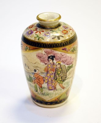 Lot 290 - Small Japanese Satsuma vase