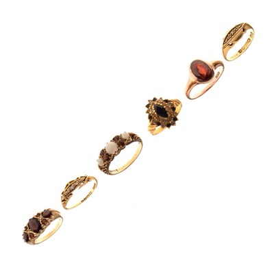 Lot 41 - Six assorted gem-set rings