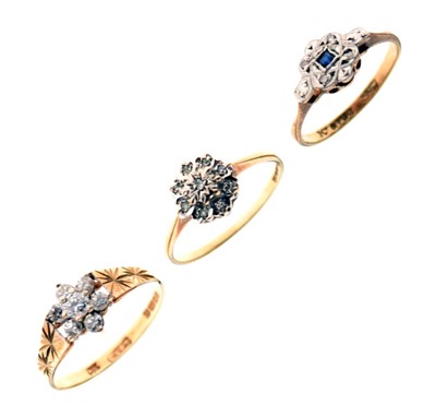 Lot 33 - Three various 9ct gold rings