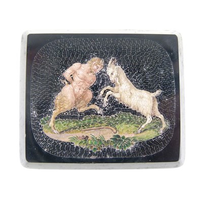 Lot 44 - 19th Century Italian 'Grand Tour' souvenir micromosaic panel
