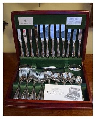 Lot 708 - Royal Doulton canteen of cutlery