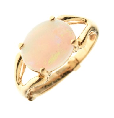 Lot 13 - 18ct gold single-stone opal ring