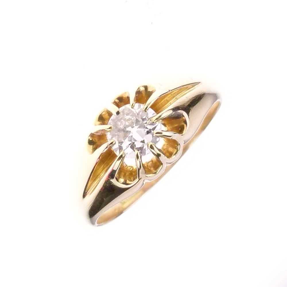 Lot 4 - Single stone diamond ring
