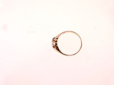 Lot 4 - Single stone diamond ring