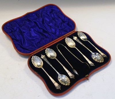 Lot 195 - Silver cased set