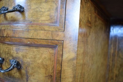 Lot 645 - Fine Victorian burr walnut kidney-shaped pedestal desk by Gillow & Co