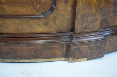 Lot 645 - Fine Victorian burr walnut kidney-shaped pedestal desk by Gillow & Co