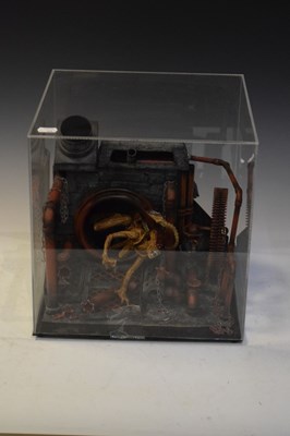 Lot 369 - Aliens 3 resin diorama display