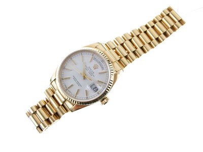Lot 70 - Rolex - Gentleman's 18K Day Date automatic chronometer wristwatch