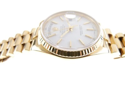 Lot 70 - Rolex - Gentleman's 18K Day Date automatic chronometer wristwatch