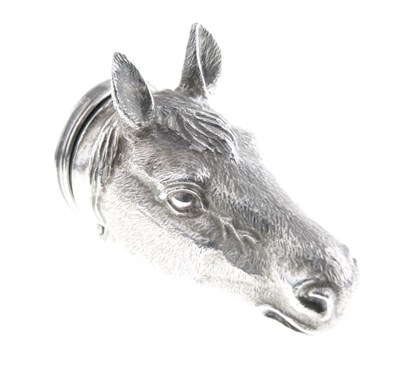 Lot 114 - Cast silver horse head pill box